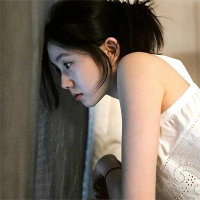 女警出更